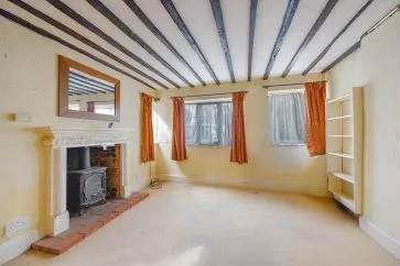 Property for Auction in Bedfordshire and Buckinghamshire - 38 High Street North, Stewkley, Leighton Buzzard, Buckinghamshire LU7 0EW