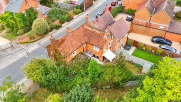 Property for Auction in Bedfordshire and Buckinghamshire - 38 High Street North, Stewkley, Leighton Buzzard, Buckinghamshire LU7 0EW