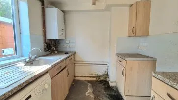 Property for Auction in Bedfordshire and Buckinghamshire - 19 Collingdon Street, Luton, Bedfordshire LU1 1RT