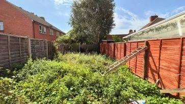 Property for Auction in Bedfordshire and Buckinghamshire - 1 Kelvin Avenue, Bedford, Bedfordshire MK42 9SA