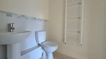 Property for Auction in Bedfordshire and Buckinghamshire - Apartment 24, The Academy, Holly Street, Luton, Bedfordshire LU1 3DD