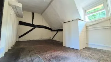 Property for Auction in Bedfordshire and Buckinghamshire - 9 South End, Milton Bryan, Milton Keynes, Buckinghamshire MK17 9HS
