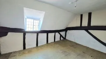 Property for Auction in Bedfordshire and Buckinghamshire - 9 South End, Milton Bryan, Milton Keynes, Buckinghamshire MK17 9HS