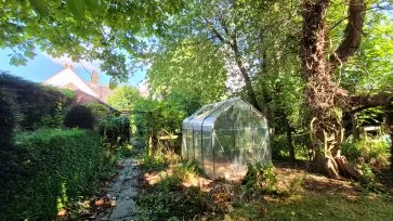 Property for Auction in Bedfordshire and Buckinghamshire - 9 South End, Milton Bryan, Milton Keynes, Buckinghamshire MK17 9HS