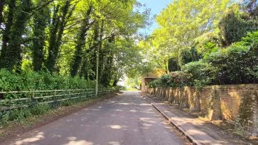Property for Auction in Bedfordshire and Buckinghamshire - 9 South End, Milton Bryan, Milton Keynes, Buckinghamshire MK17 9HS