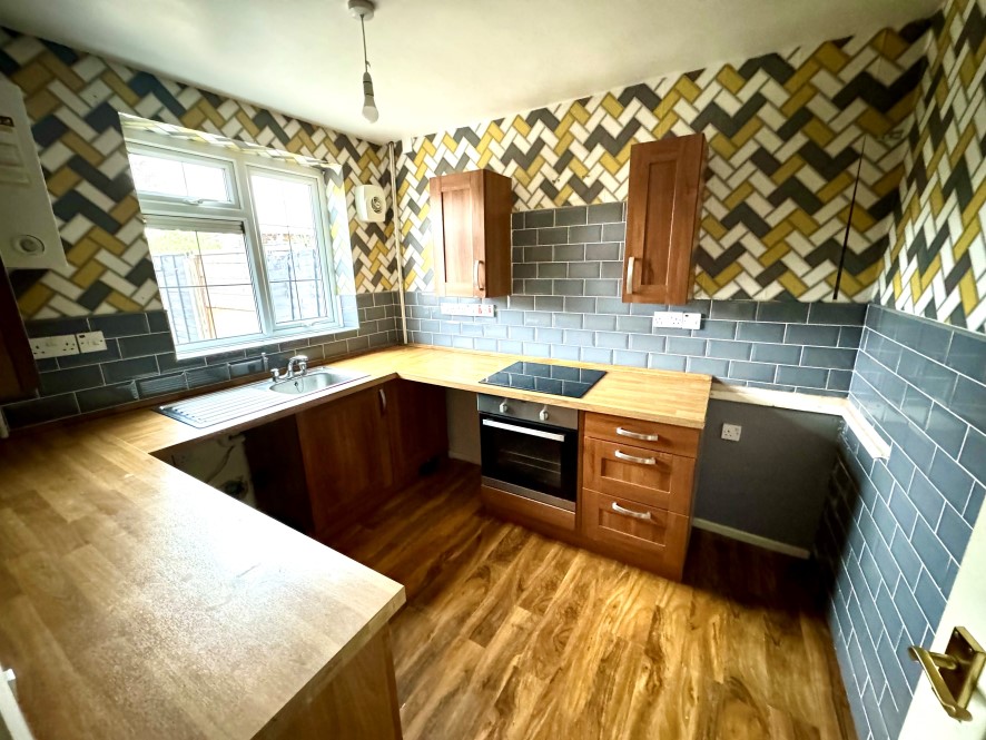 Property for Auction in Birmingham - 5 Broadwaters Avenue, Wednesbury, West Midlands WS10 7QR