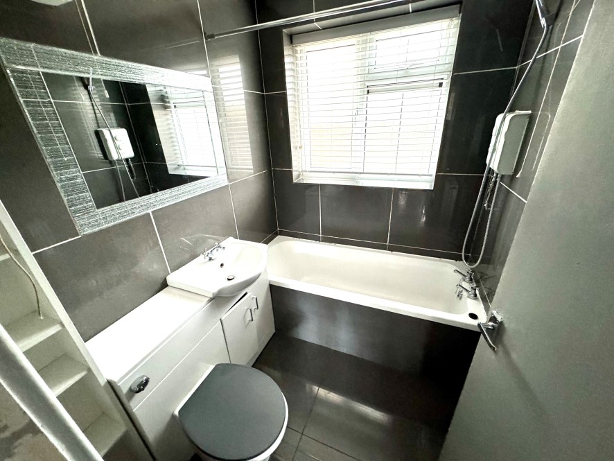 Property for Auction in Birmingham - 5 Broadwaters Avenue, Wednesbury, West Midlands WS10 7QR