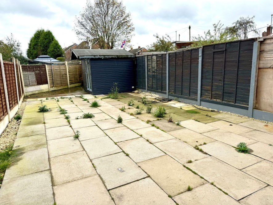 Property for Auction in Birmingham - 5 Broadwaters Avenue, Wednesbury, West Midlands WS10 7QR