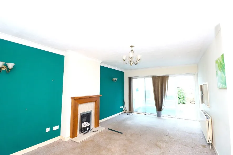 Property for Auction in Birmingham - 8 Bank Street, Stourbridge, West Midlands DY9 8TR