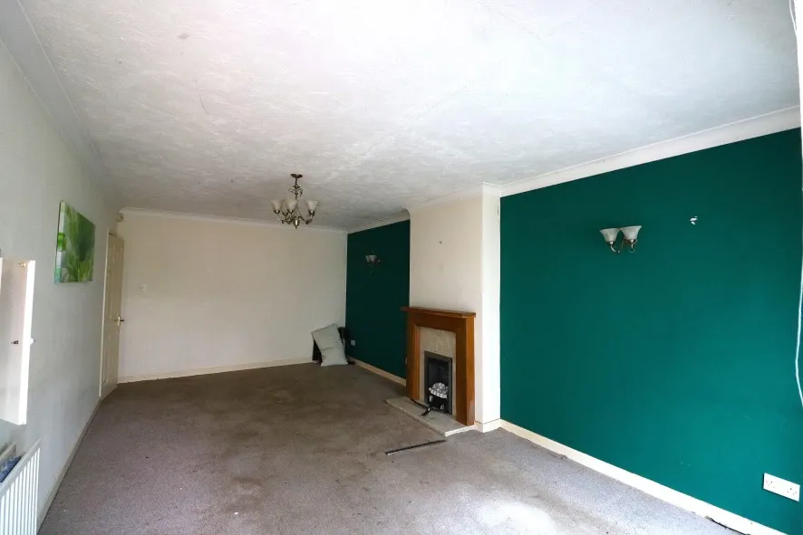 Property for Auction in Birmingham - 8 Bank Street, Stourbridge, West Midlands DY9 8TR