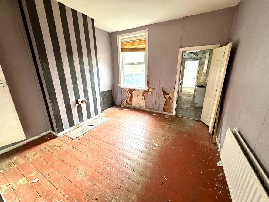 Property for Auction in Birmingham - 37 Britannia Street, Coventry, West Midlands CV2 4FR