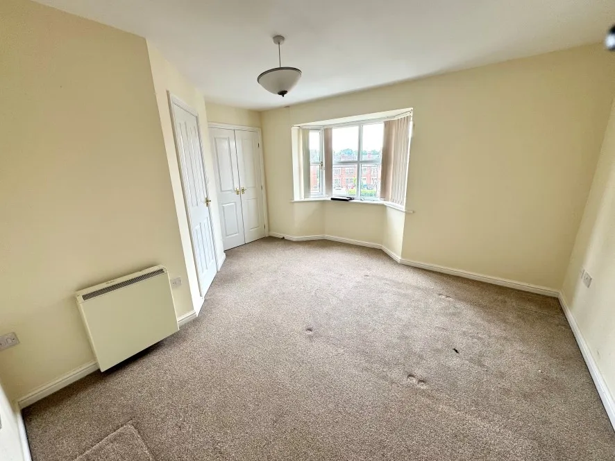 Property for Auction in Birmingham - 38 Birch End, Warwick, Warwickshire CV34 5GQ