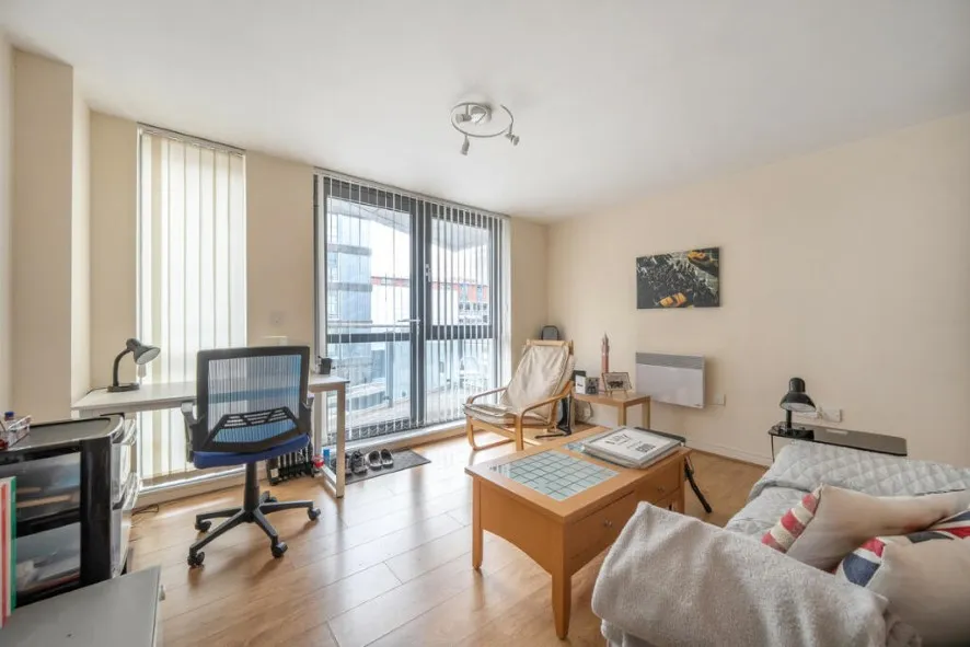 Property for Auction in Birmingham - Apartment 296, Centenary Plaza, 18 Holliday Street, Birmingham, West Midlands B1 1TS