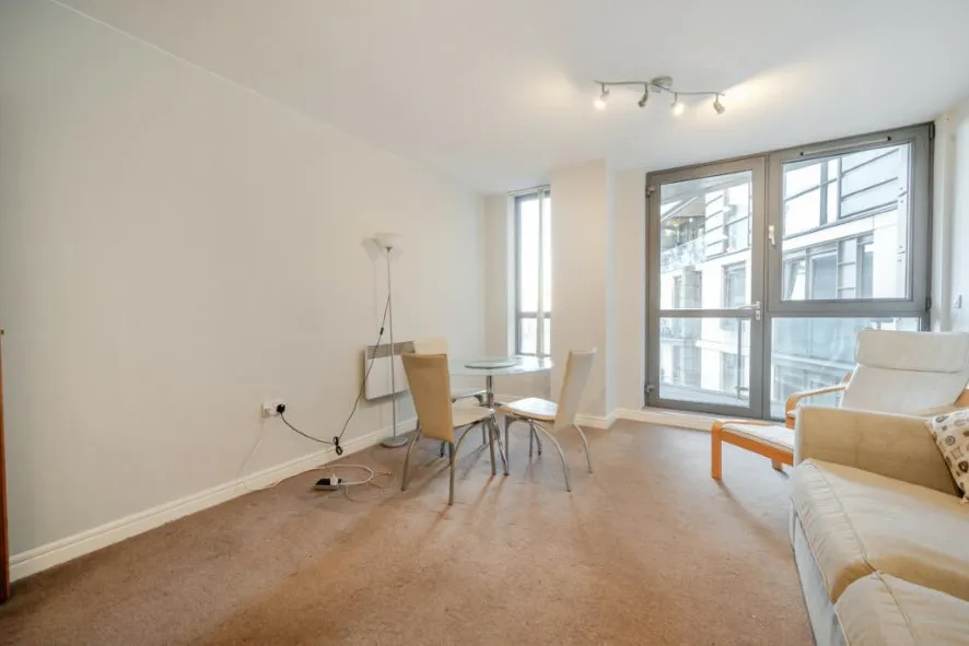 Property for Auction in Birmingham - Apartment 76, Centenary Plaza, 18 Holliday Street, Birmingham, West Midlands B1 1TB