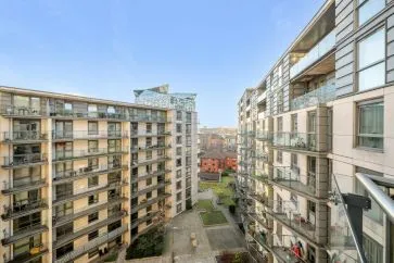 Property for Auction in Birmingham - Apartment 76, Centenary Plaza, 18 Holliday Street, Birmingham, West Midlands B1 1TB