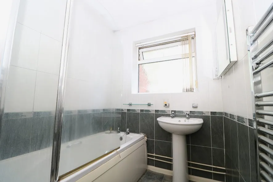 Property for Auction in Birmingham - 41 Langley Hall Road, Solihull, West Midlands B92 7HE