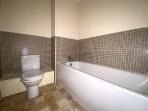 29 Longleat Avenue, Birmingham, West Midlands, B15 2DF - Online Auctions