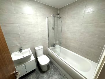 Property for Auction in Birmingham - Apartment 411, Landmark, Waterfront West, Brierley Hill, West Midlands DY5 1LZ