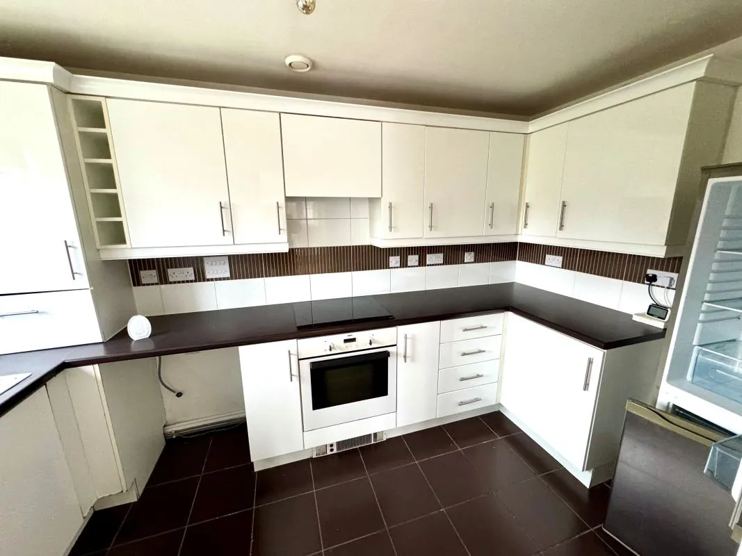 Oldbury, West Midlands, B69 4BH - Online Auctions