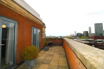 Property for Auction in Birmingham - 7 the Green Apartments, Broadway Plaza, 220 Ladywood Middleway, Birmingham B16 8EQ