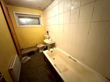 Property for Auction in Birmingham - 83 Edmonton Avenue, Kingstanding, Birmingham, West Midlands B44 0XE