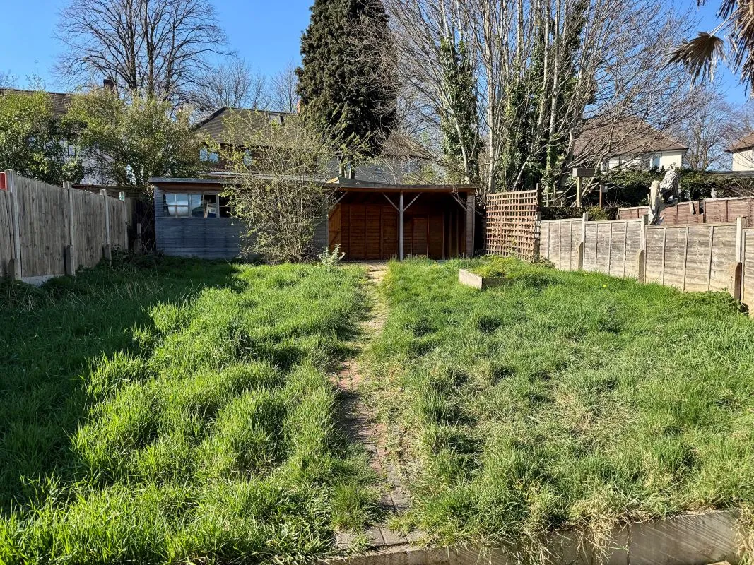 Brierley Hill, West Midlands, DY5 3UN - Online Auctions