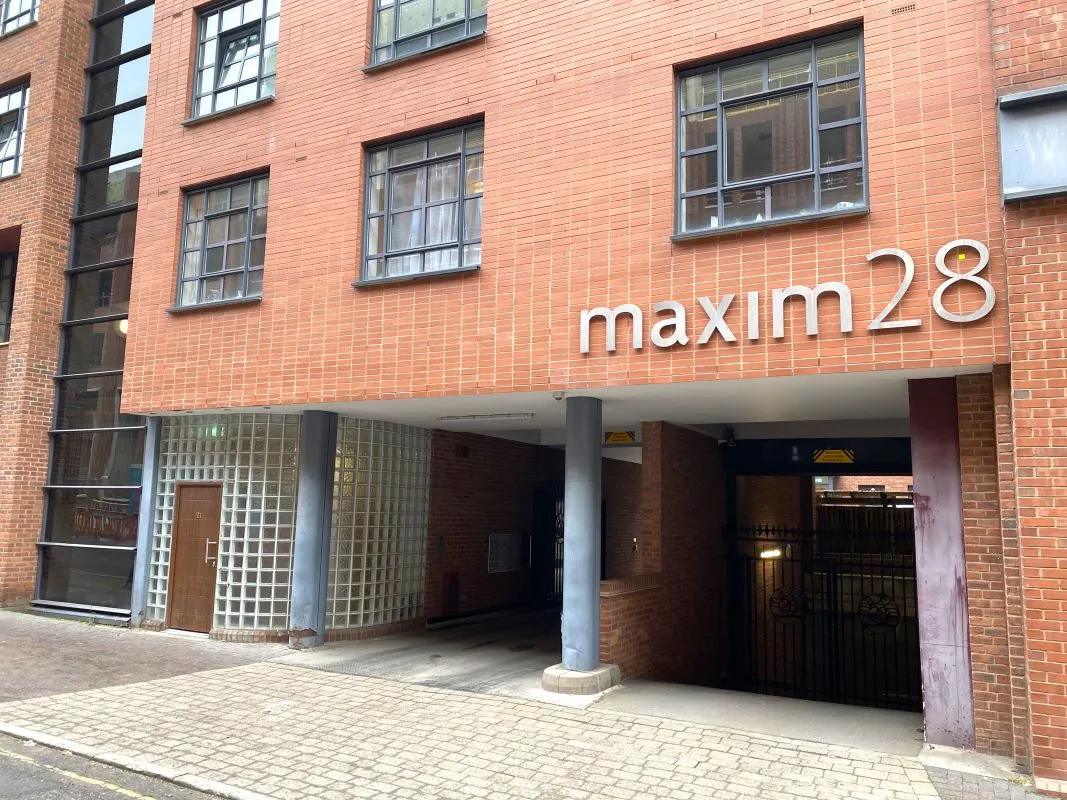Maxim 28, Birmingham, West Midlands, B3 1AT - Online Auctions