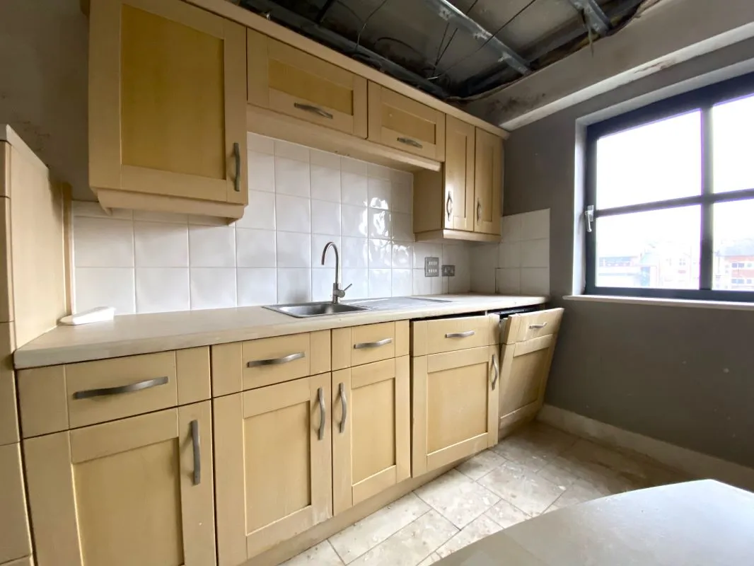 Maxim 28, Birmingham, West Midlands, B3 1AT - Online Auctions