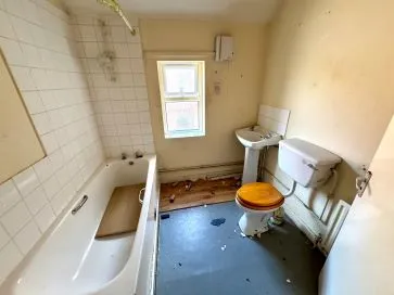 Property for Auction in Birmingham - Flats 1-3, 329 Station Road, Stechford, Birmingham, West Midlands B33 8RS