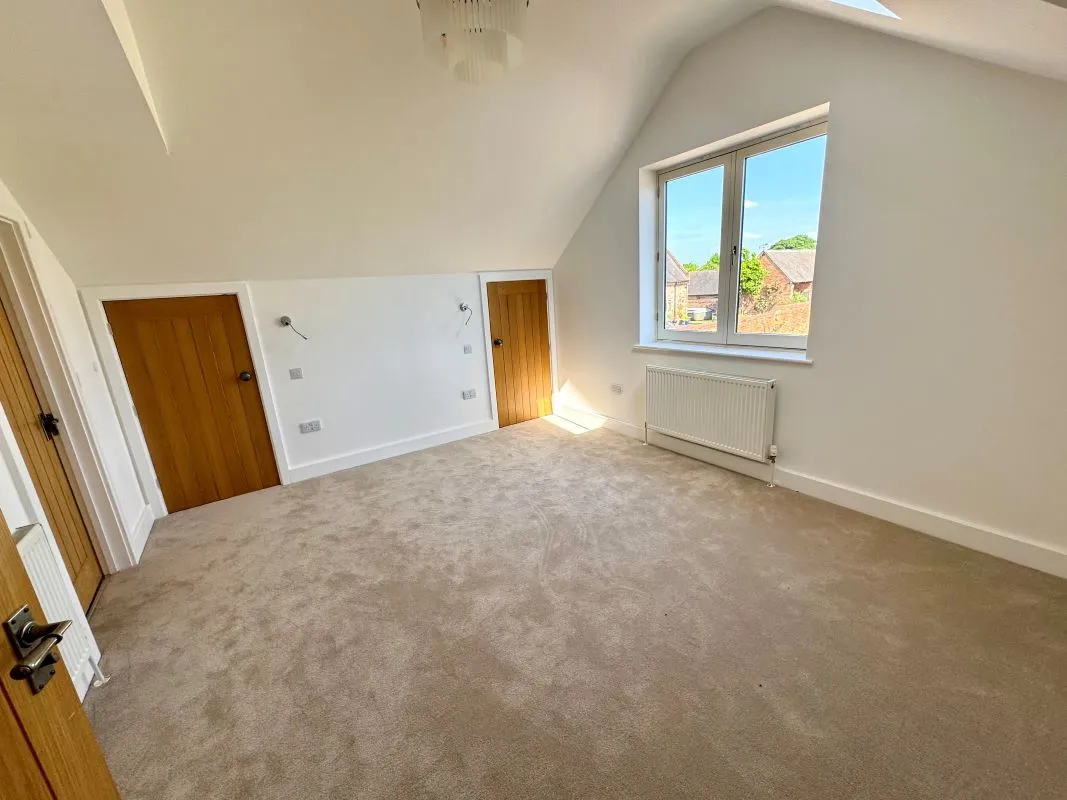 Drakelow Road, Swadlincote, Derbyshire, DE12 8NB - Online Auctions