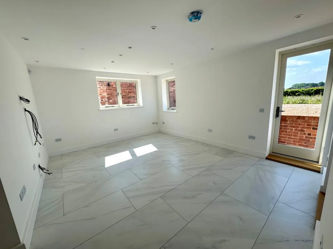 Drakelow Road, Swadlincote, Derbyshire, DE12 8NB - Online Auctions