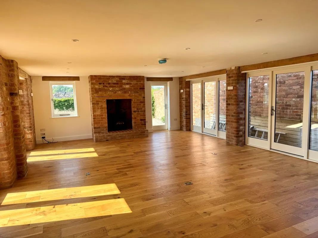 Drakelow Road, Swadlincote, Derbyshire, DE12 8NB - Online Auctions
