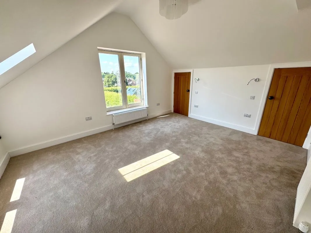 Drakelow Road, Swadlincote, Derbyshire, DE12 8NB - Online Auctions