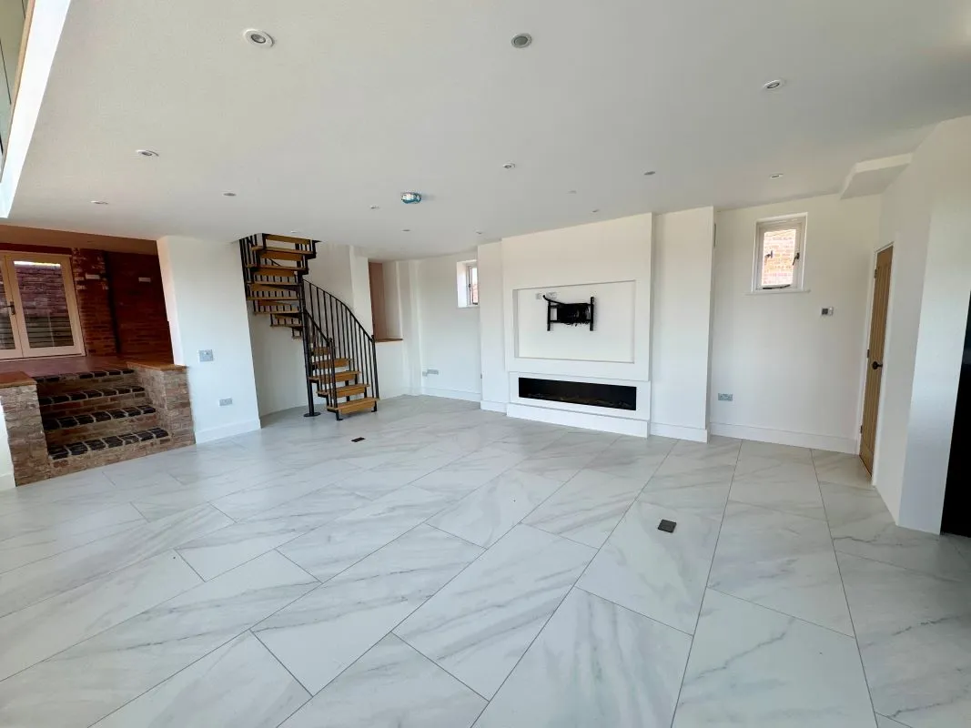 Drakelow Road, Swadlincote, Derbyshire, DE12 8NB - Online Auctions