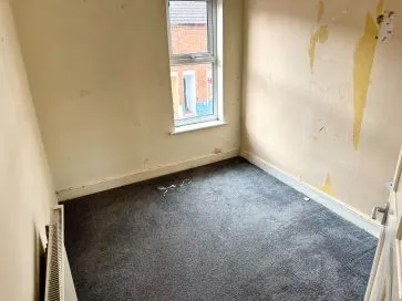 Property for Auction in Birmingham - 9 Victoria Road, Rushden, Northamptonshire NN10 0AH