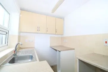 Property for Auction in Birmingham - 82 Blythe Road, Coventry, West Midlands CV1 5AW