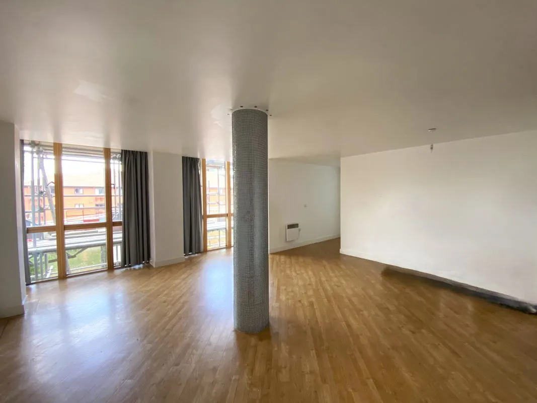 Waterfront Walk, Birmingham, West Midlands, B1 1SN - Online Auctions