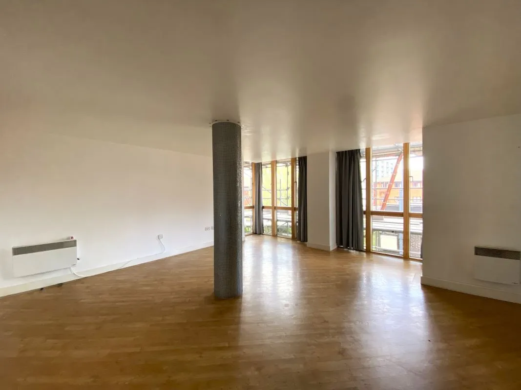 Waterfront Walk, Birmingham, West Midlands, B1 1SN - Online Auctions