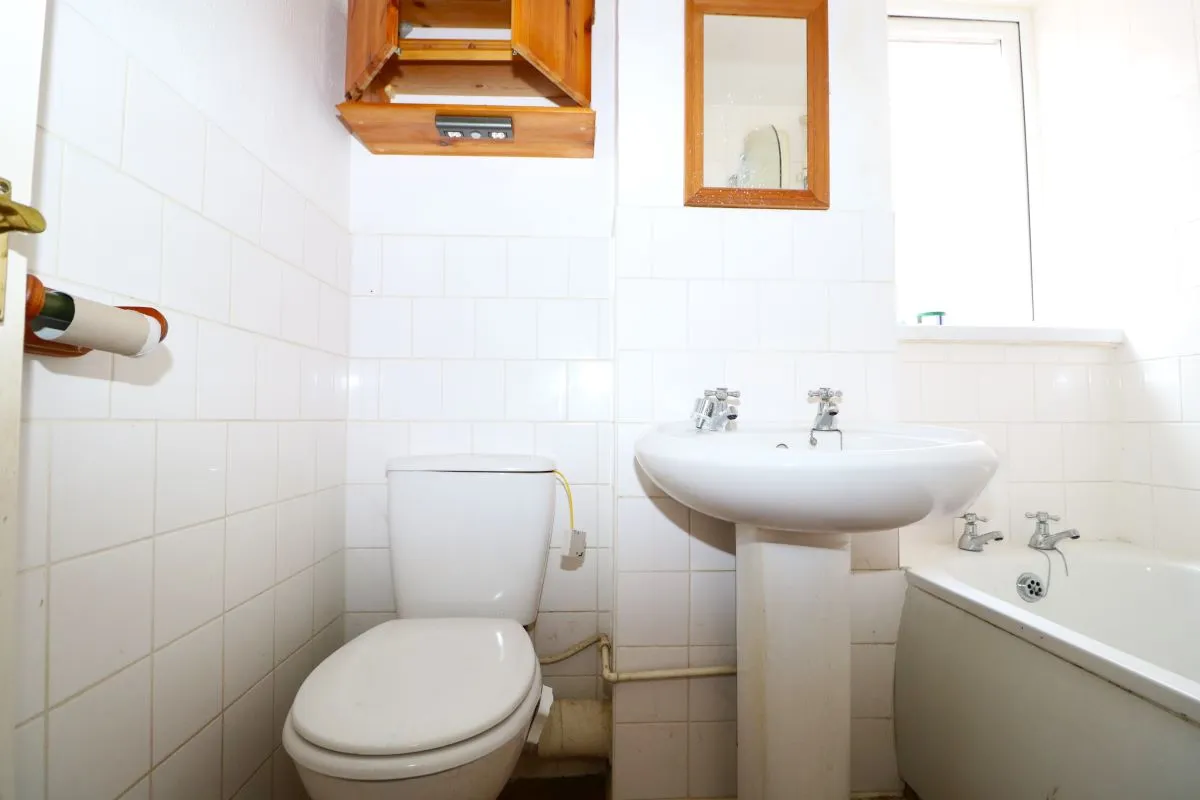 Cannock, Staffordshire, WS12 1LD - Online Auctions