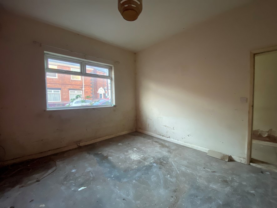 Property for Auction in Chesterfield & North Derbyshire - 9 Hunloke Road, Holmewood, Chesterfield, Derbyshire