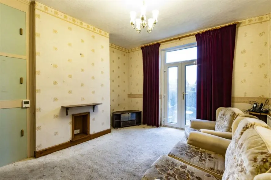 Property for Auction in Chesterfield & North Derbyshire - 25 Vincent Crescent, Chesterfield, Derbyshire