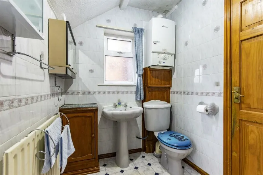 Property for Auction in Chesterfield & North Derbyshire - 25 Vincent Crescent, Chesterfield, Derbyshire