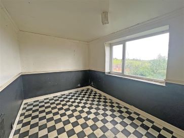 Property for Auction in Chesterfield & North Derbyshire - 35 Houldsworth Drive, Chesterfield, Derbyshire