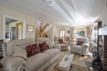 Property for Auction in Chesterfield & North Derbyshire - 252 Hady Hill, Chesterfield, Derbyshire