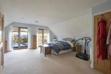 Property for Auction in Chesterfield & North Derbyshire - 252 Hady Hill, Chesterfield, Derbyshire