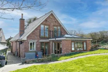 Property for Auction in Chesterfield & North Derbyshire - 252 Hady Hill, Chesterfield, Derbyshire