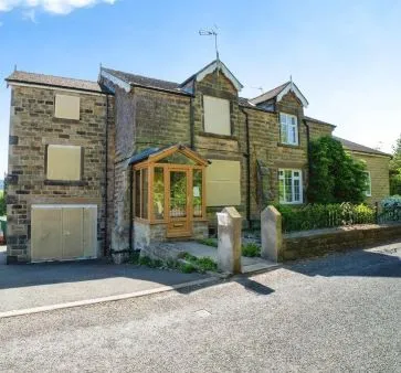 Property for Auction in Chesterfield & North Derbyshire - Green Bank, Hockley Lane, Ashover, Chesterfield, Derbyshire
