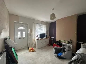 Property for Auction in Chesterfield & North Derbyshire - 16 The Green, Hasland, Chesterfield, Derbyshire