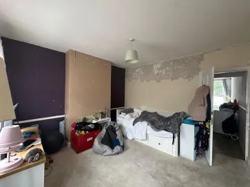 Property for Auction in Chesterfield & North Derbyshire - 16 The Green, Hasland, Chesterfield, Derbyshire