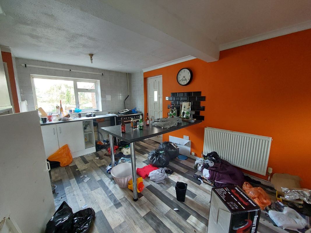 Hawthorne Terrace, Nuneaton, Warwickshire, CV10 9BH - Online Auctions